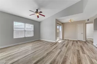 Photo #2: 2500011 Listing