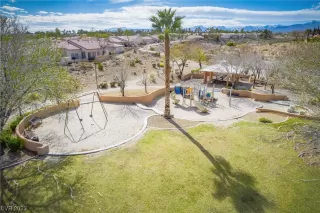 Photo #1: 2500054 Listing