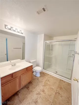 Photo #2: 2500055 Listing 