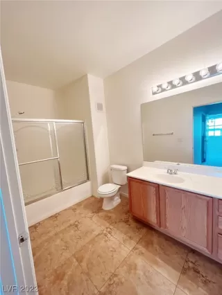 Photo #4: 2500055 Listing 