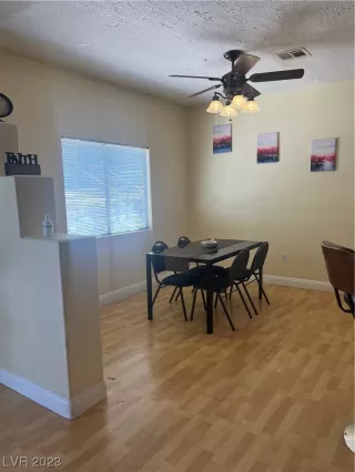 Photo #2: 2500104 Listing 