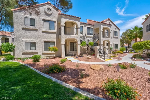 MLS: 2500106 Condo For Sale