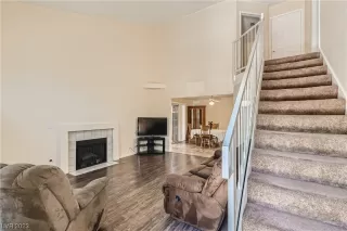 Photo #5: 2500110 Listing