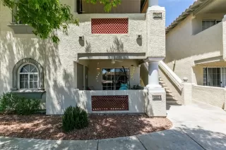 Photo #1: 2500111 Listing