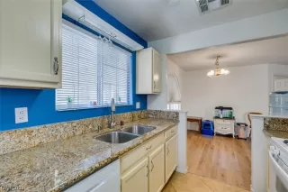 Photo #2: 2500111 Listing