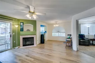 Photo #6: 2500111 Listing