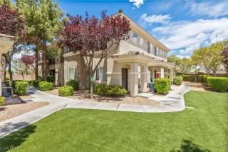 Photo #4: 2500121 Listing