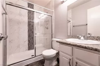 Photo #6: 2500160 Listing