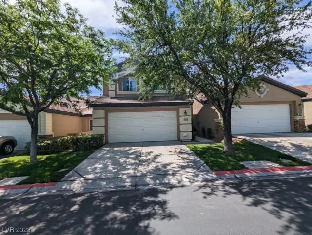 MLS: 2500224 Condo For Sale