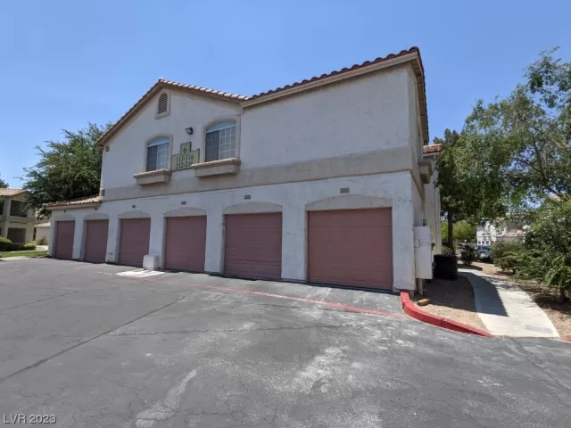 MLS: 2500226 Condo For Sale