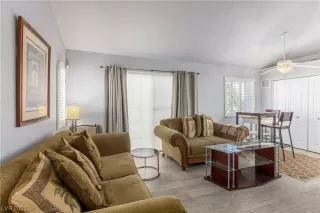 Photo #1: 2500231 Listing 