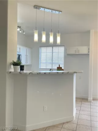 Photo #5: 2500232 Listing