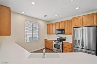 Photo #6: 2500233 Listing