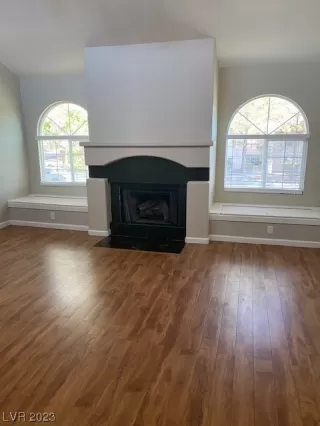 Photo #3: 2500330 Listing 