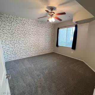 Photo #5: 2500347 Listing 