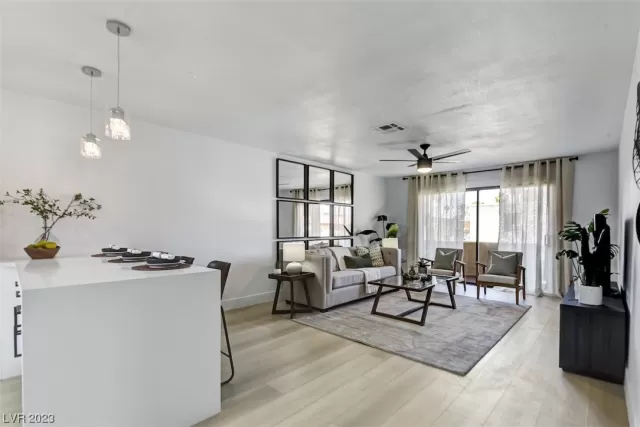 MLS: 2500367 Condo For Sale