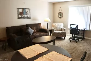 Photo #1: 2500369 Listing 