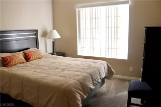 Photo #5: 2500369 Listing 