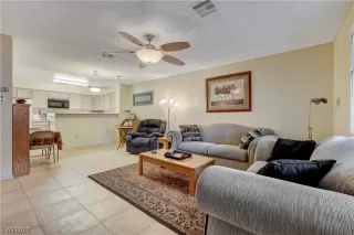 Photo #5: 2500374 Listing