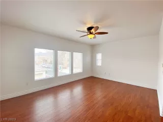 Photo #3: 2500398 Listing 