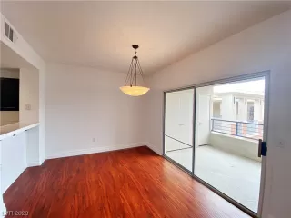Photo #5: 2500398 Listing 