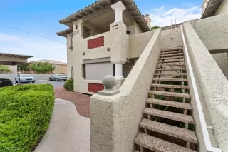 Photo #1: 2500434 Listing 