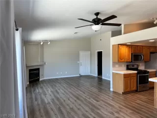 Photo #1: 2500458 Listing