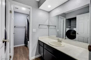 Photo #2: 2500465 Listing 