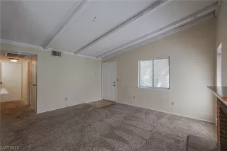 Photo #3: 2500476 Listing