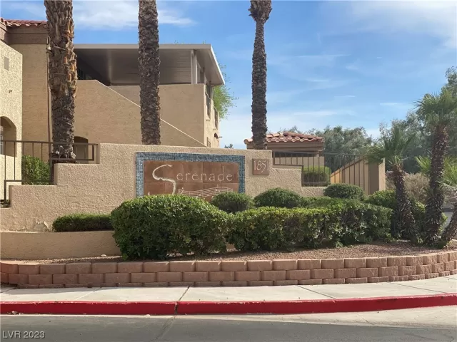 MLS: 2500502 Condo For Sale