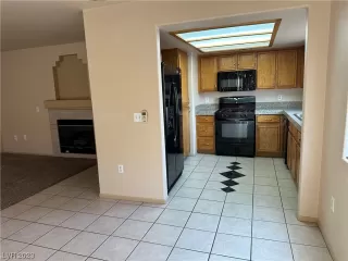 Photo #5: 2500502 Listing 