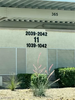 Photo #2: 2500506 Listing 