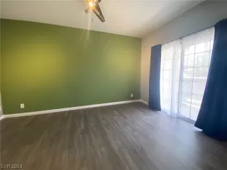 Photo #6: 2500519 Listing 