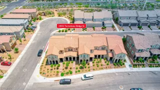 Photo #4: 2500557 Listing