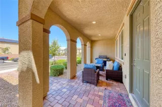 Photo #6: 2500557 Listing