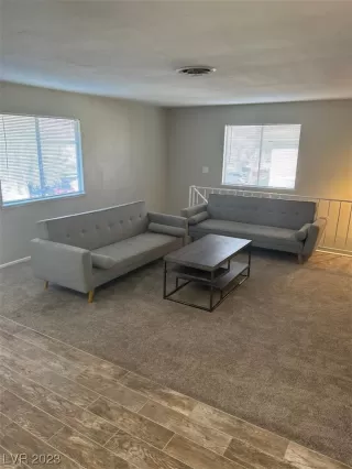 Photo #6: 2500604 Listing 