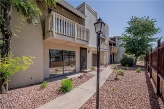 Photo #1: 2500628 Listing