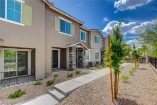 Photo #2: 2500634 Listing 