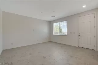 Photo #5: 2500634 Listing 