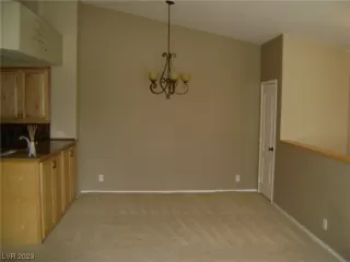 Photo #4: 2500665 Listing 