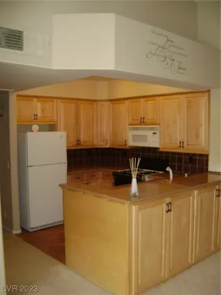 Photo #6: 2500665 Listing 