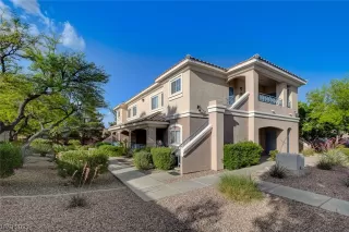 Photo #2: 2500681 Listing