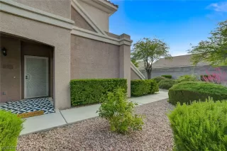 Photo #4: 2500681 Listing