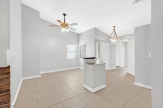 Photo #6: 2500690 Listing 