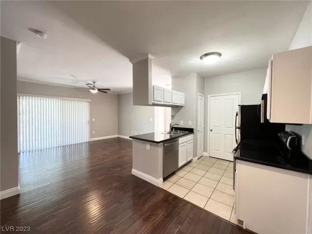 MLS: 2500717 Condo For Sale