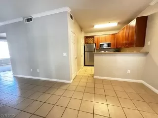 Photo #1: 2500743 Listing 