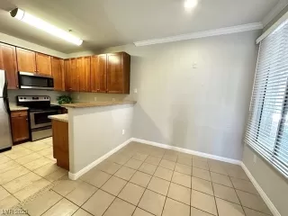 Photo #3: 2500743 Listing 