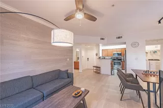 Photo #1: 2500758 Listing 