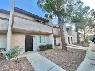 Photo #1: 2500776 Listing 