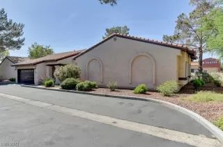 Photo #1: 2500782 Listing